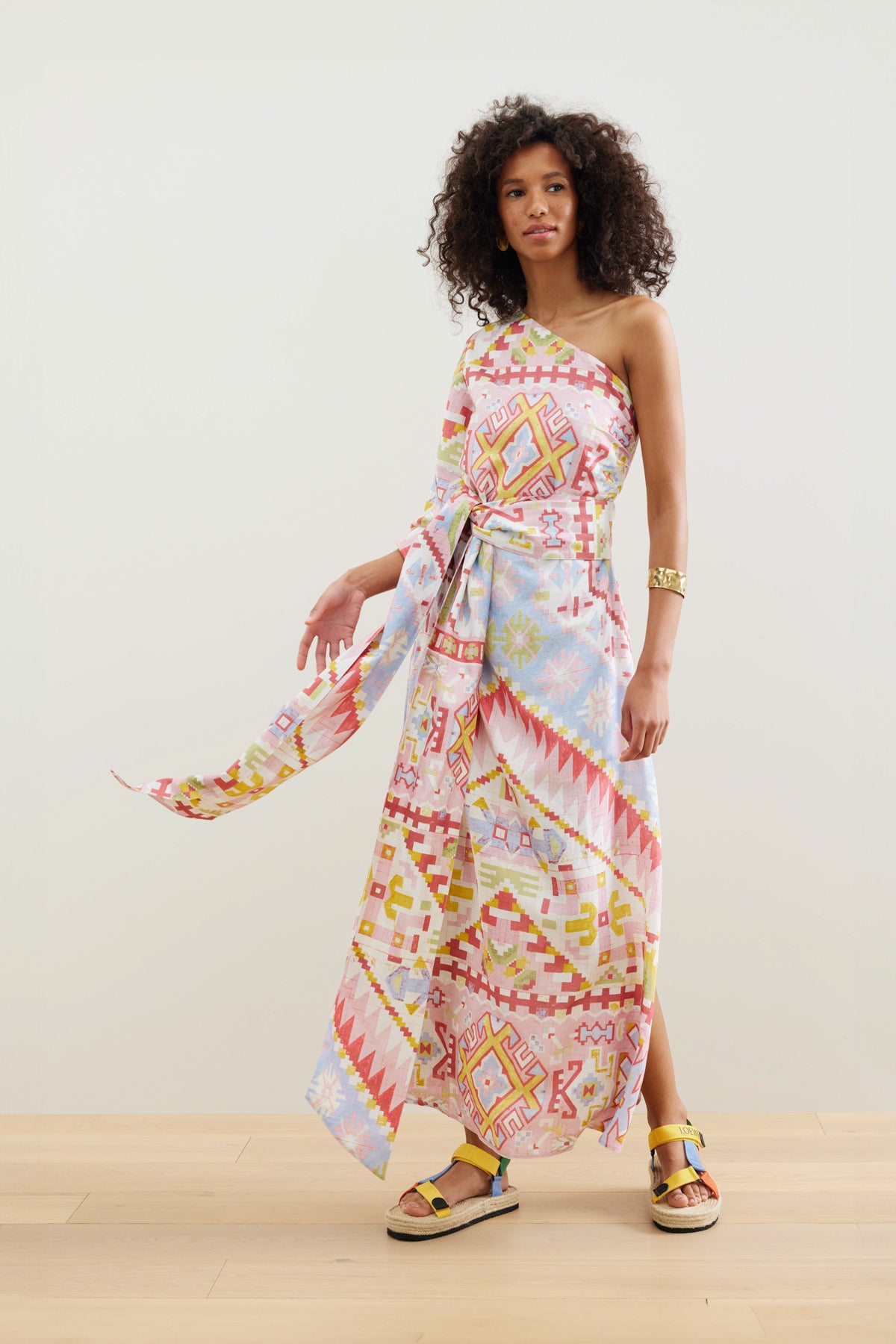 JAMU JAMU. LAST ONE! SIZE 6.