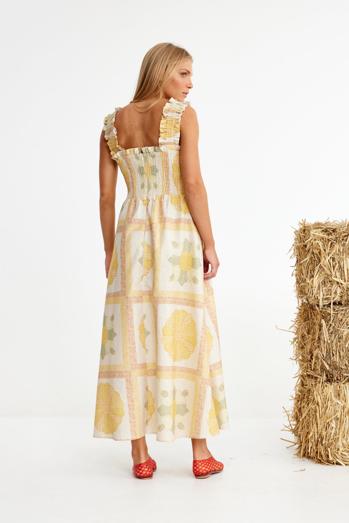 STRAWBALE.
