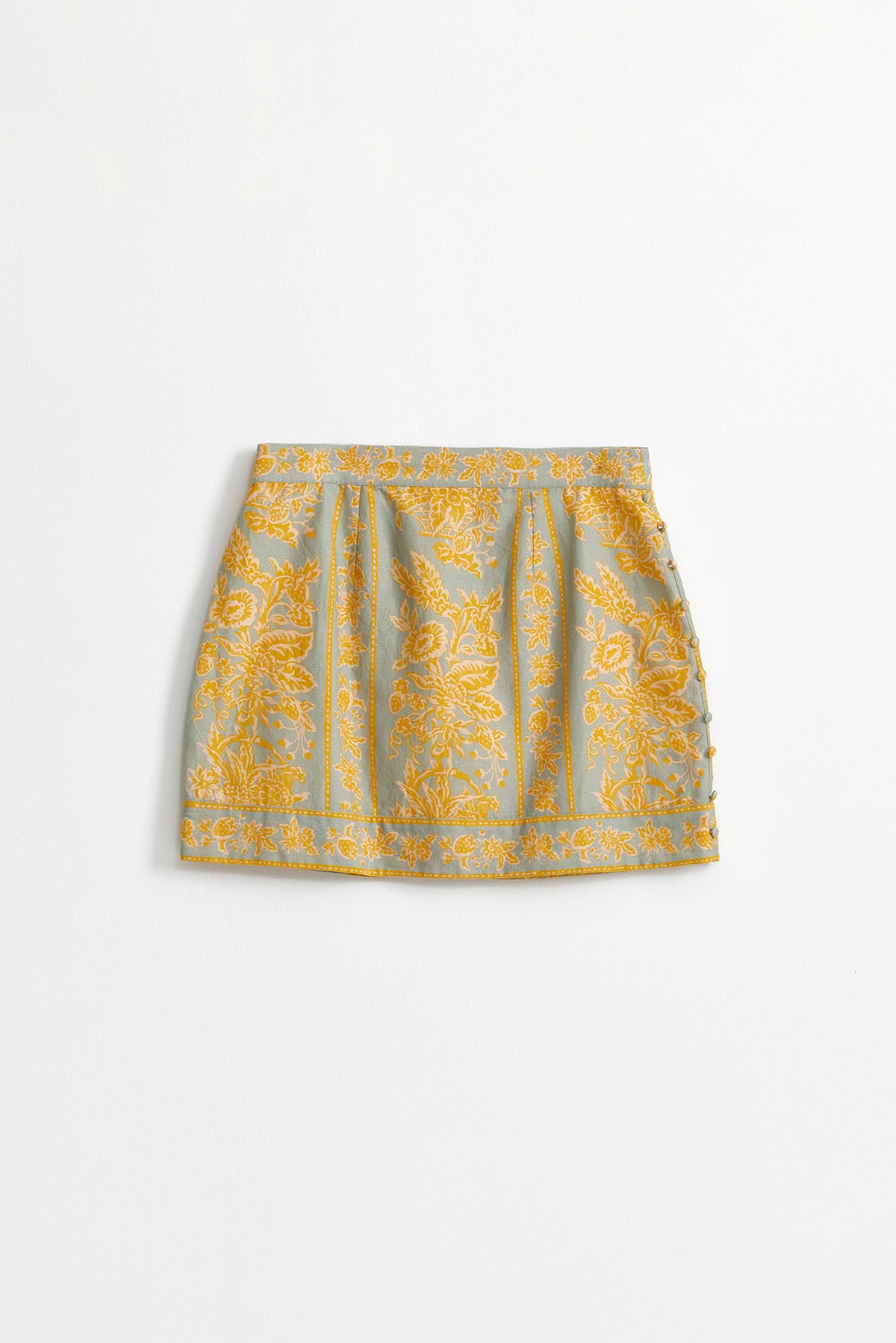 TALK TO THE BACKHAND. Skirt.