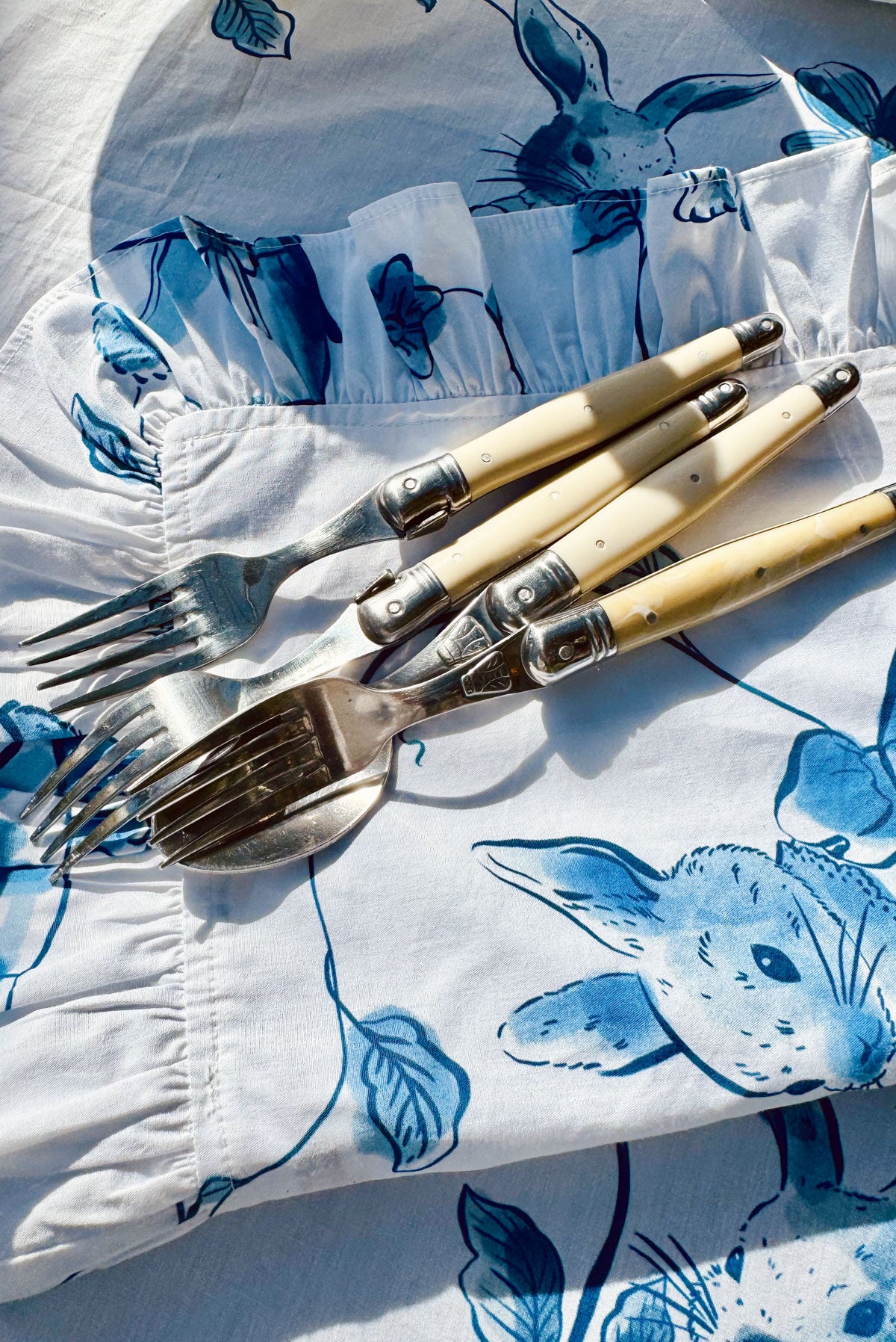 SQUIRREL NUTKIN. Napkins.