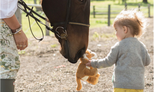 FASHION AND MOTHERHOOD GO HAND-IN-HAND.