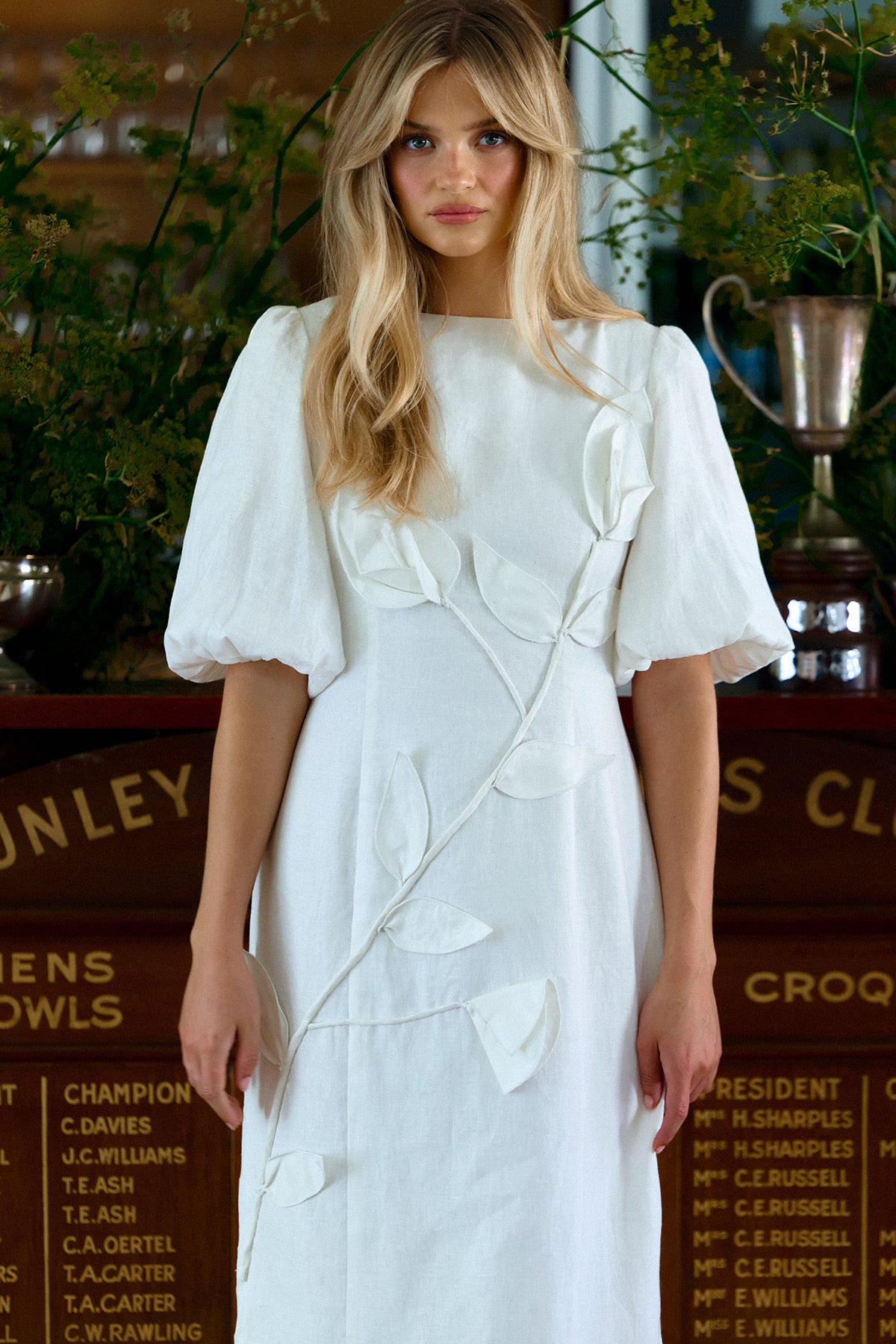 LADIES SINGLES IVORY. Dress.