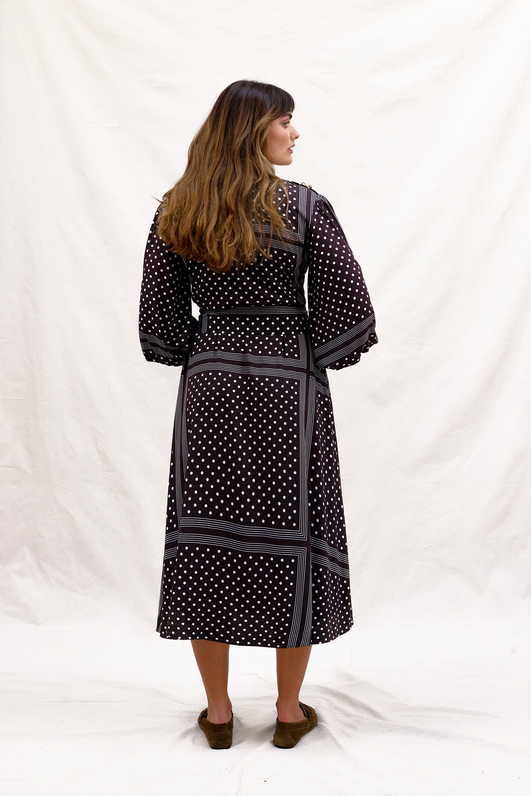 HOT CHOCOLATE. Dress.