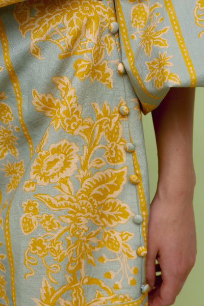 TALK TO THE BACKHAND. Skirt.