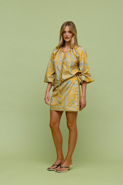 TALK TO THE BACKHAND. Skirt.