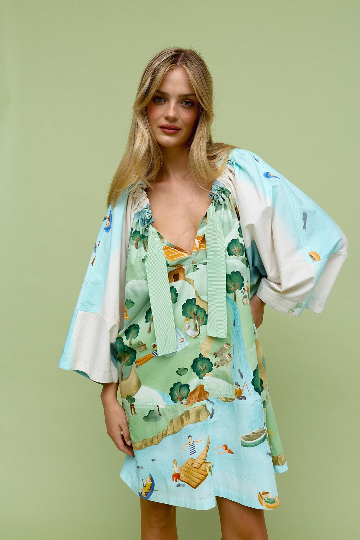 FAIRWAY TO HEAVEN. Dress.
