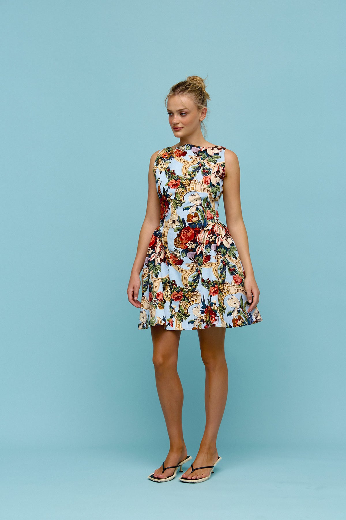 BREAK POINT. Dress.
