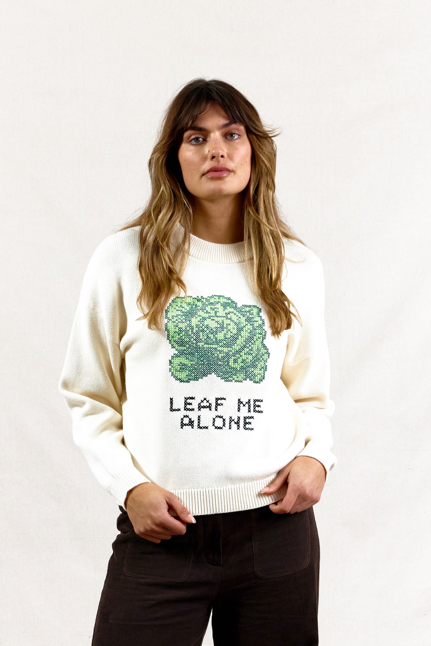 LEAF ME ALONE. Jumper.