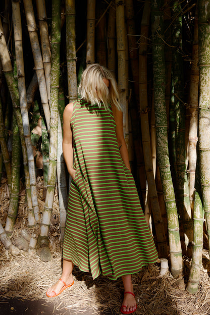 SWAHILI. Green & Brown.