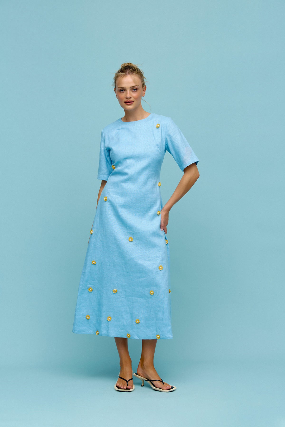 ADVANTAGE. Dress.