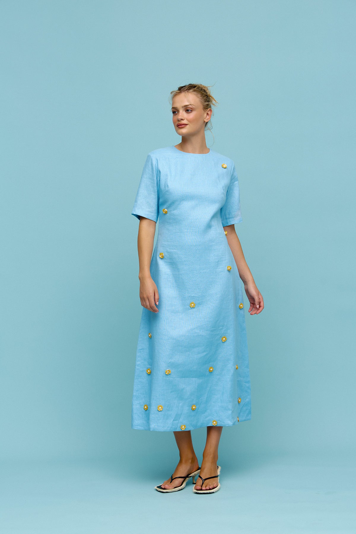 ADVANTAGE. Dress.