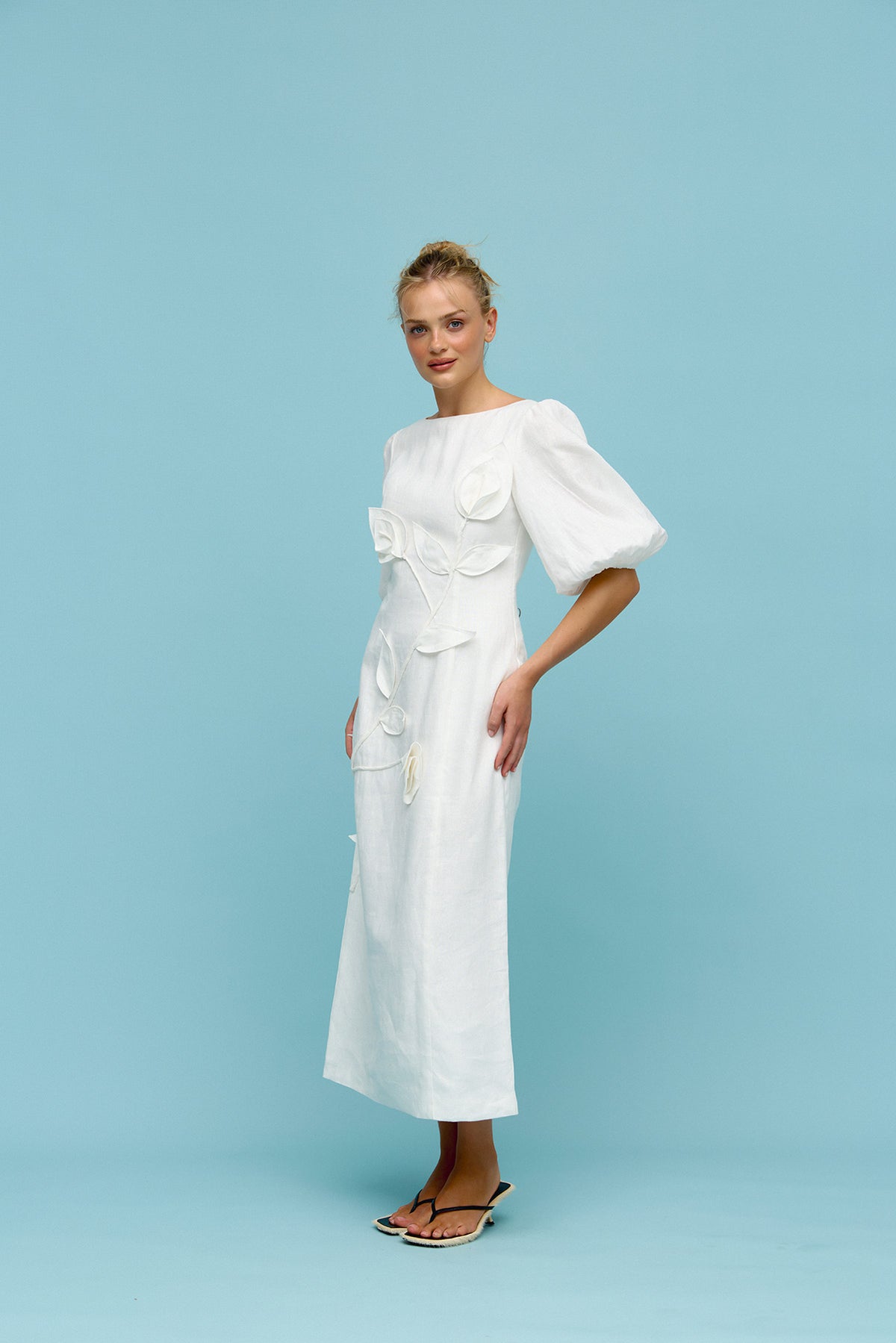 LADIES SINGLES IVORY. Dress.